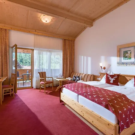 Alpenpanorama Hotell 4*