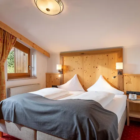 Hotell Alpenpanorama 4*